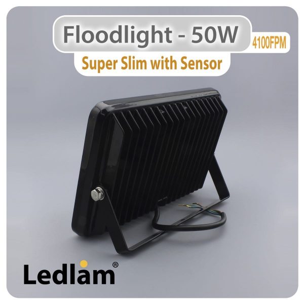 Ledlam-LED-Floodlight-with-Sensor-50W-4100FPM-slim-02